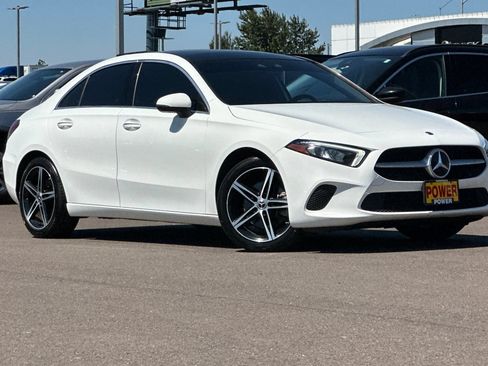Used 2019 Mercedes-Benz A 220 4MATIC image 2