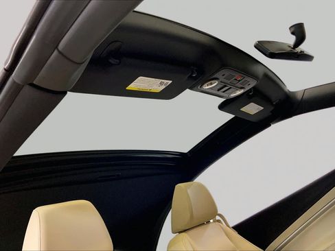 Used 2016 Volkswagen Eos Komfort FWD image 14