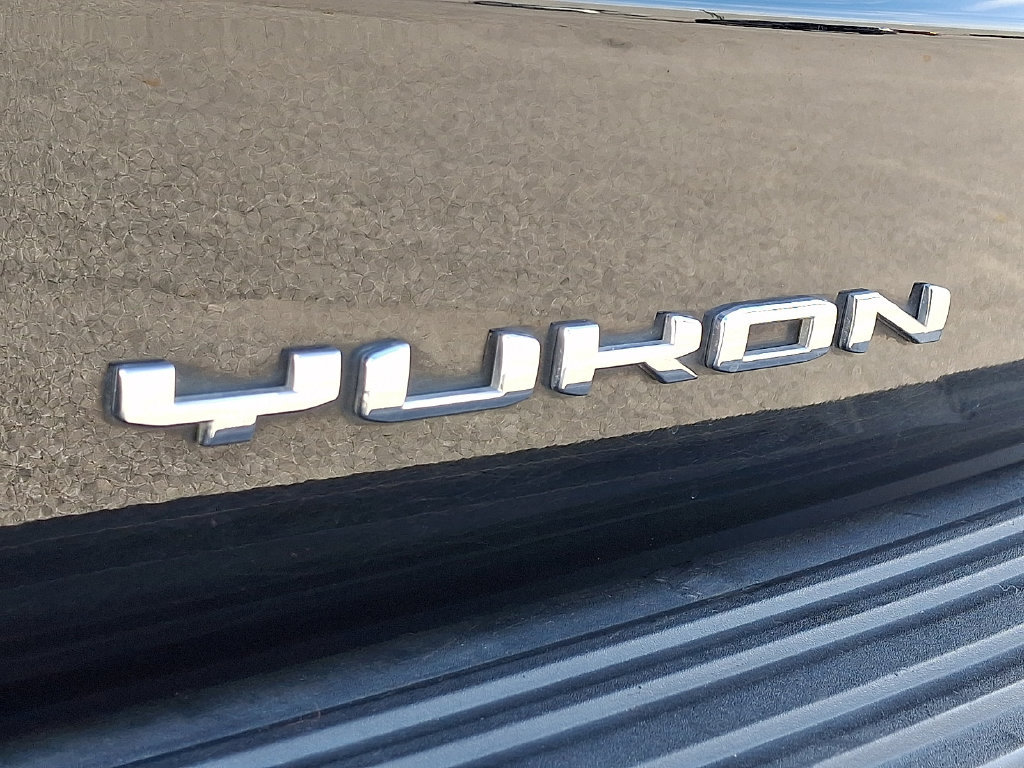 Used 2024 GMC Yukon XL AT4 w/ Technology Package AWD/4WD image 31