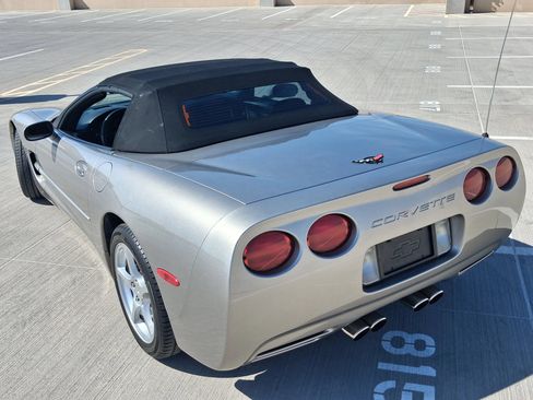Used 2000 Chevrolet Corvette Convertible w/ Memory Pkg RWD image 7