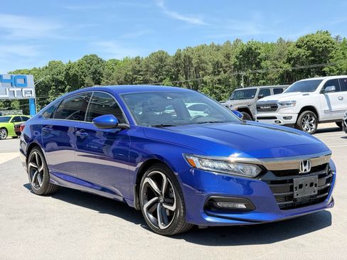 Used 2019 Honda Accord Sport image 5