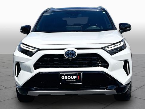 Used 2022 Toyota RAV4 XSE AWD/4WD image 4