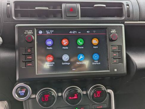 Used 2024 Toyota GR86 RWD image 19