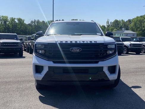 New 2026 Ford Expedition Max Platinum AWD/4WD image 8