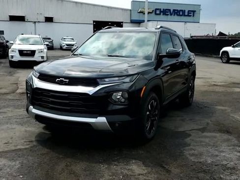 Certified 2023 Chevrolet TrailBlazer LT w/ Convenience Package AWD/4WD image 2