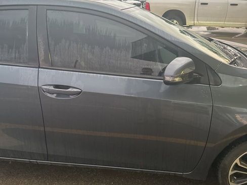 Used 2015 Toyota Corolla S image 4