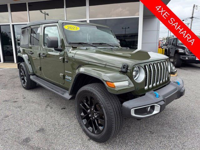 Used 2023 Jeep Wrangler Unlimited Sahara w/ Cold Weather Group AWD/4WD image 4