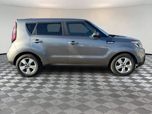 Used 2019 Kia Soul FWD image 8