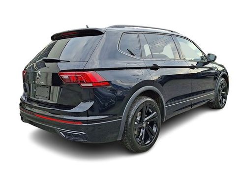 Certified 2023 Volkswagen Tiguan SE R-Line image 6