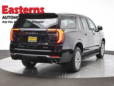 Used 2025 GMC Yukon XL Denali AWD/4WD image 5