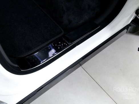 Certified 2025 Rolls-Royce Cullinan image 22