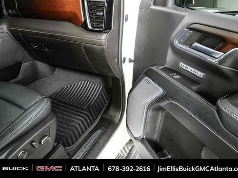 Used 2024 GMC Sierra 1500 Denali AWD/4WD image 26
