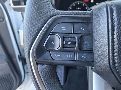 Used 2024 Toyota Tacoma TRD Off-Road AWD/4WD image 22