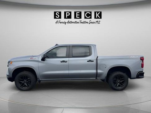 Used 2024 Chevrolet Silverado 1500 LT Trail Boss w/ Convenience Package II AWD/4WD image 2