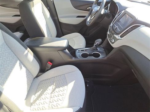 Certified 2024 Chevrolet Equinox LS image 24