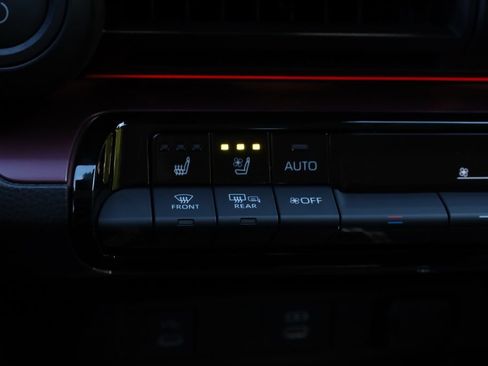 New 2026 Toyota Prius Plug-In Hybrid image 5