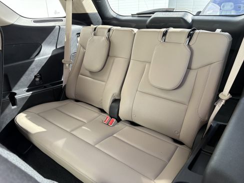 Used 2020 Ford Explorer Limited image 14