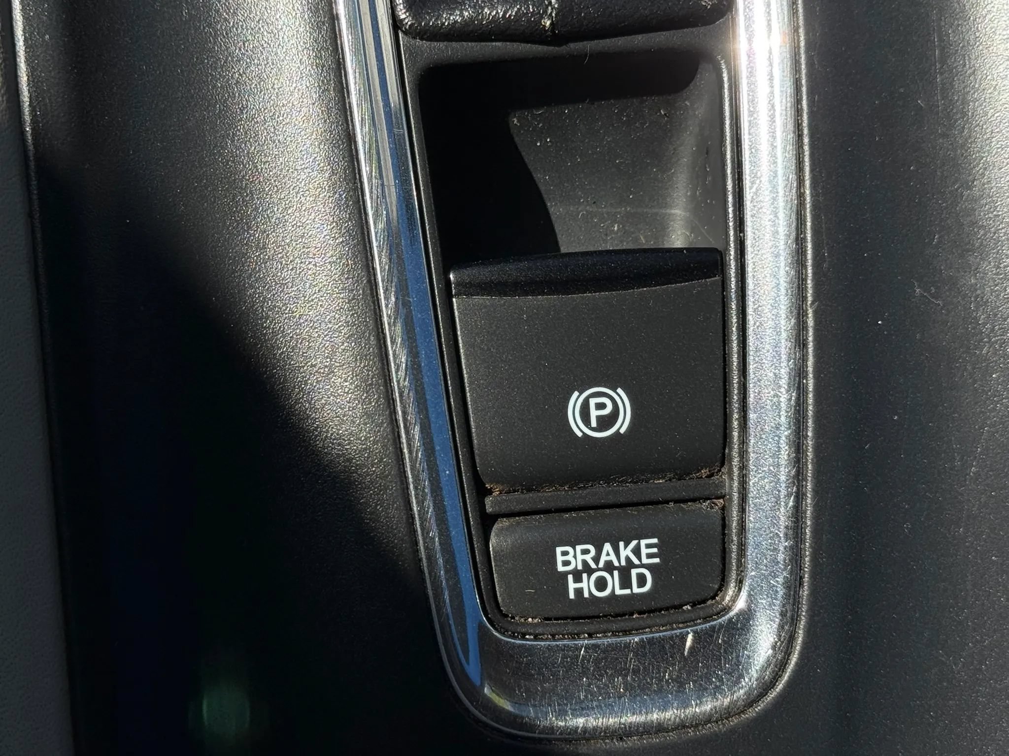Used 2016 Honda HR-V LX image 29
