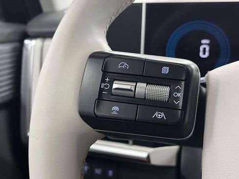 Certified 2025 Hyundai Santa Fe SEL AWD/4WD image 29