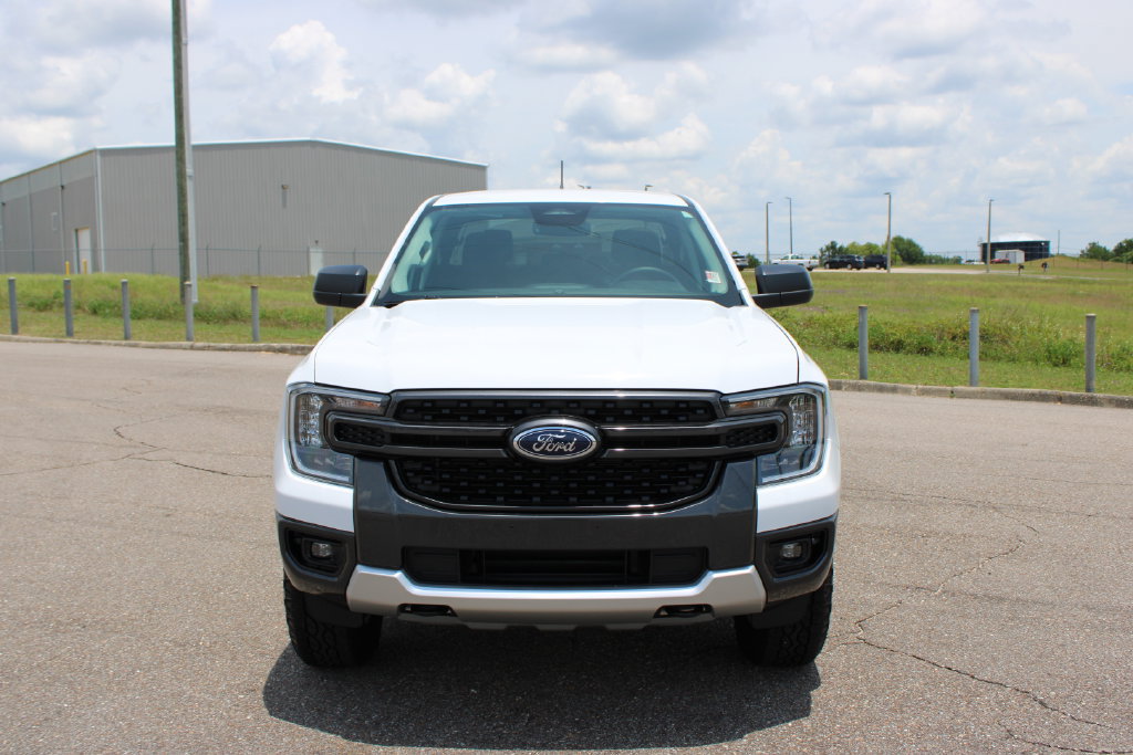 Used 2025 Ford Ranger XLT w/ FX4 Off-Road Package AWD/4WD image 4