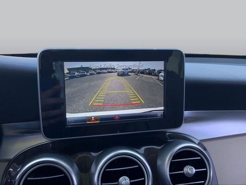 Used 2019 Mercedes-Benz GLC 300 image 27