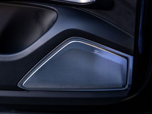 Certified 2023 Porsche Cayenne Turbo AWD/4WD image 48