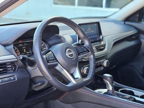 Certified 2024 Nissan Altima 2.5 SR image 12