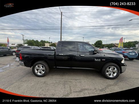 Used 2017 RAM 1500 Big Horn AWD/4WD image 9