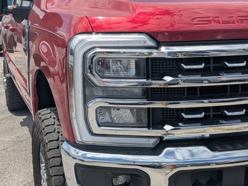 Used 2024 Ford F250 Lariat w/ Lariat Ultimate Package AWD/4WD image 10