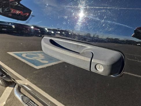 Used 2014 RAM 1500 Express image 11