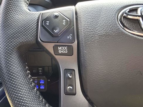 Used 2023 Toyota Tacoma TRD Sport w/ Black Out Package (TMS) image 18