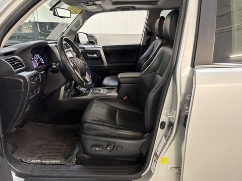 Used 2018 Toyota 4Runner Limited AWD/4WD image 6