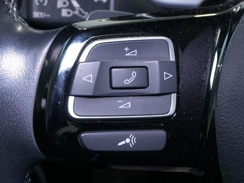 Used 2012 Volkswagen Beetle Turbo FWD image 33