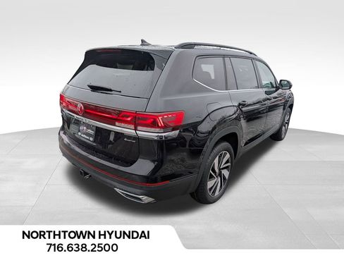 Used 2024 Volkswagen Atlas SE image 18