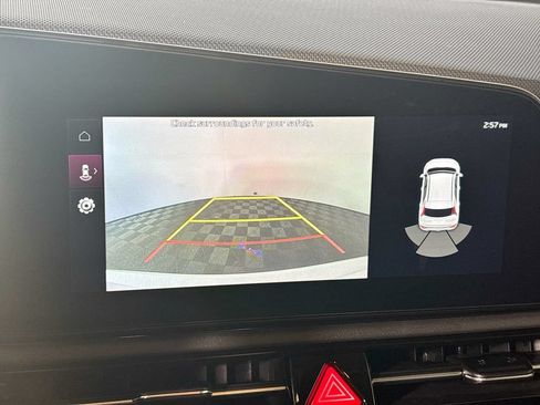 Certified 2023 Kia Niro Wind w/ Wind Preserve Package FWD image 18