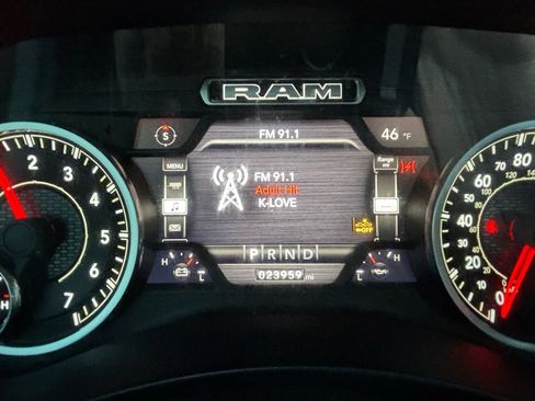 Used 2022 RAM 2500 Tradesman w/ Safety Group image 29