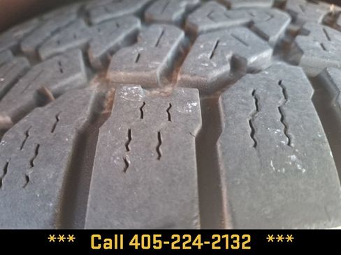 Used 2025 Jeep Compass Trailhawk AWD/4WD image 18