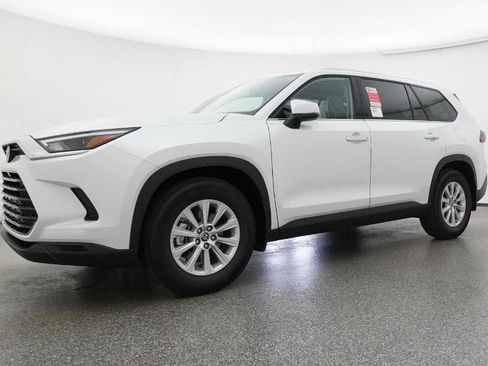 New 2026 Toyota Grand Highlander XLE image 47