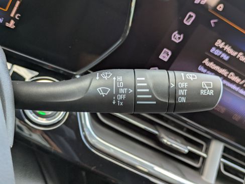 New 2025 Chevrolet Trax RS w/ Sunroof Package image 18