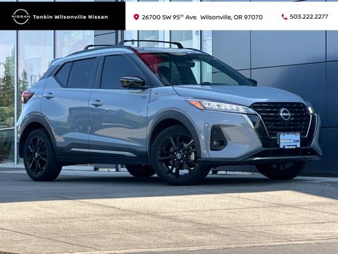 Used 2022 Nissan Kicks SR w/ Interior Electronics Package FWD image 1