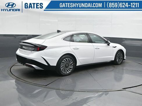 New 2026 Hyundai Sonata SEL image 2