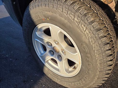 Used 2005 Dodge Dakota SLT image 10