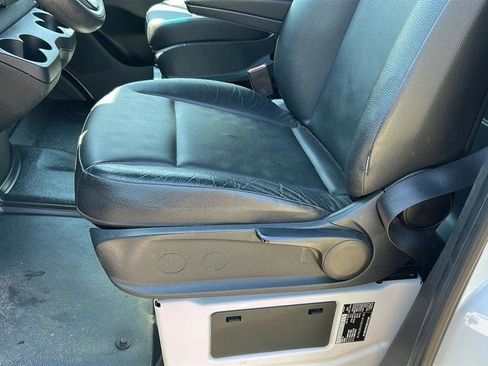 Used 2022 Mercedes-Benz Sprinter 2500 image 34