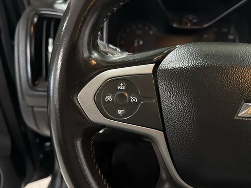 Used 2018 Chevrolet Colorado ZR2 image 15