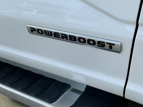 Certified 2025 Ford F150 XLT w/ Equipment Group 301A Standard AWD/4WD image 15