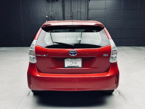 Used 2012 Toyota Prius V Five FWD image 6
