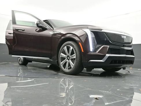 New 2025 Cadillac Escalade IQ Luxury 2 image 68