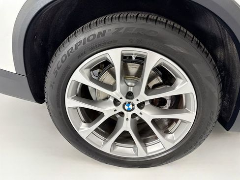 Used 2023 BMW X5 xDrive40i w/ Premium Package AWD/4WD image 32