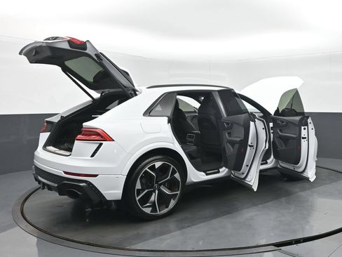 Used 2023 Audi RS Q8 AWD/4WD image 37
