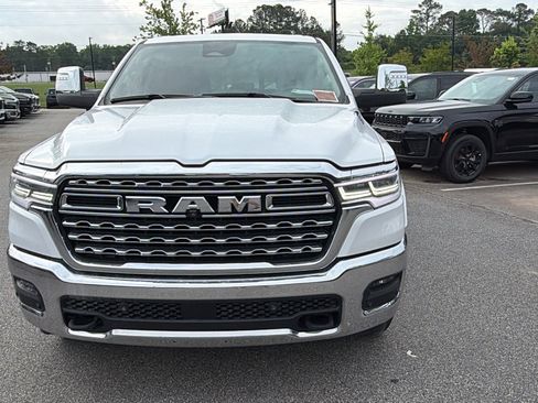 Used 2025 RAM 1500 Limited AWD/4WD image 3